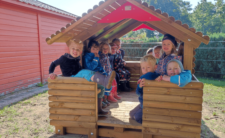 Von Anfang Januar bis Ende Februar können die Kinder, die in diesem Sommer den Kindergarten besuchen sollen, angemeldet werden. Die Anmeldungen erfolgen unter dem Link der Samtgemeinde Hesel: kita.sghesel.de  